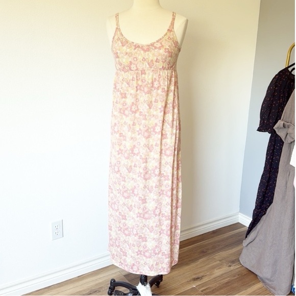 Cotton Floral Maxi Dress - Picture 11 of 14